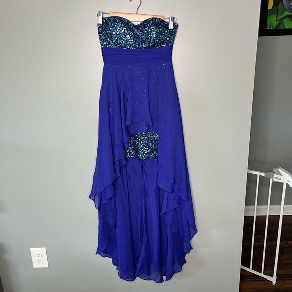 Hailey Logan by Adrianna Papell Juniors Hilo with Multi Sequin Dress - Picture 2 of 12